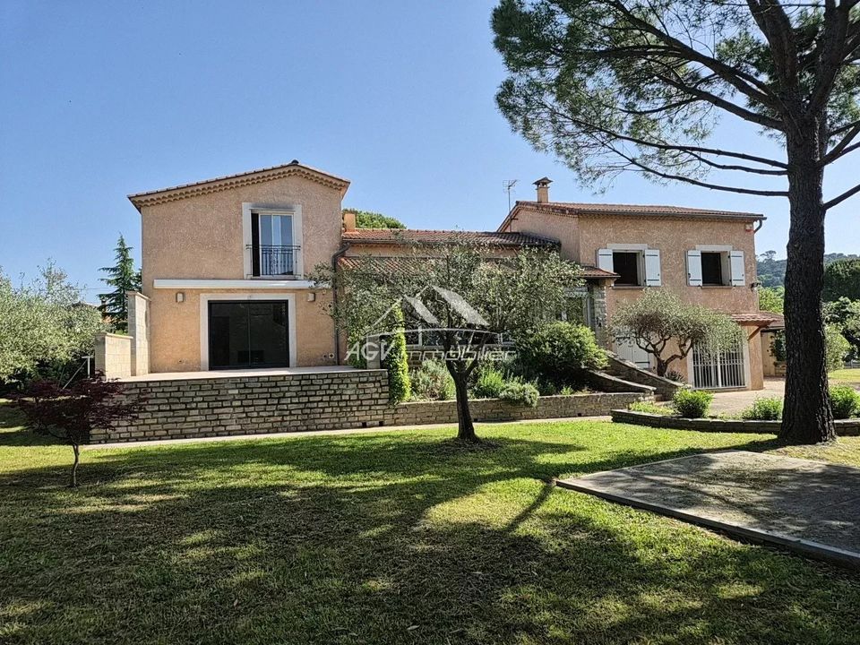 Villa i Alès, Gard - foto 1