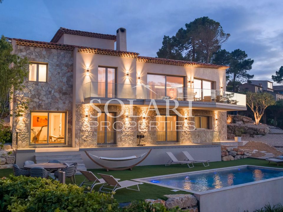 Villa i Mandelieu-la-Napoule, Alpes-Maritimes - foto 1