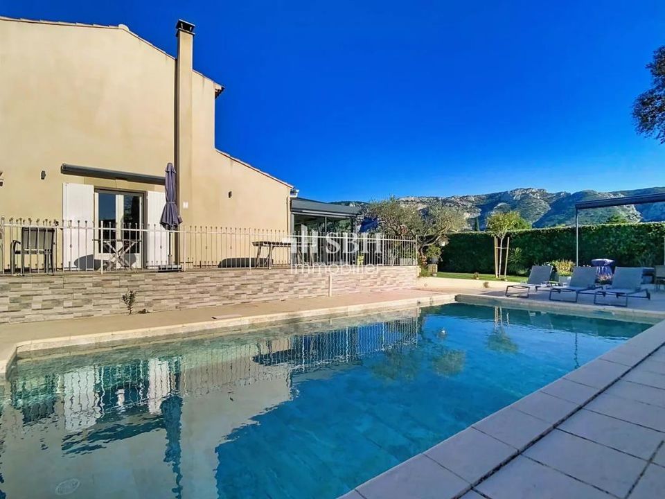 Villa in Taillades, Vaucluse - photo 3