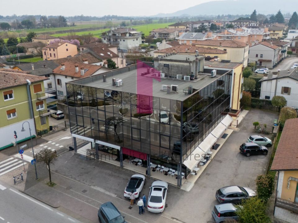 Erhvervsejendom i Torri di Quartesolo, Vicenza - foto 5