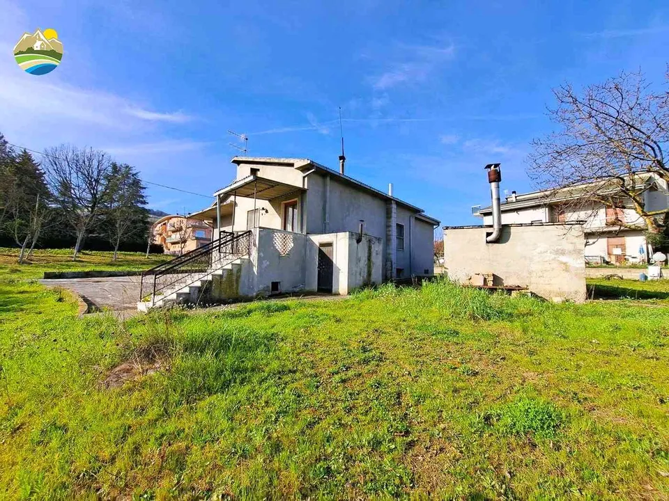 Villa i Castiglione Messer Raimondo, Teramo - bilde 3