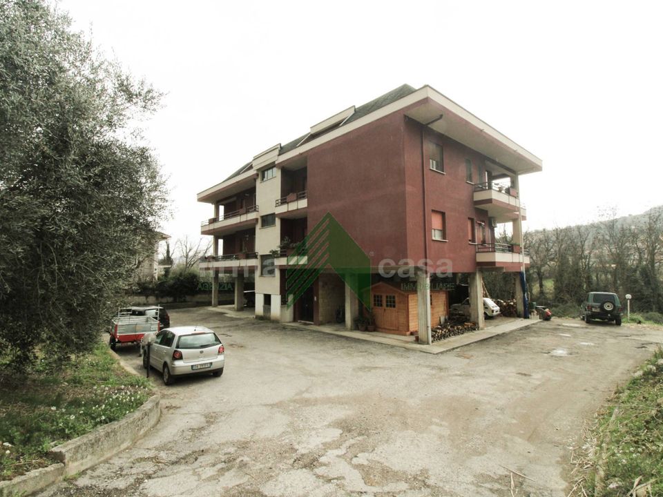 Lejlighed i Montorio al Vomano, Teramo - foto 1