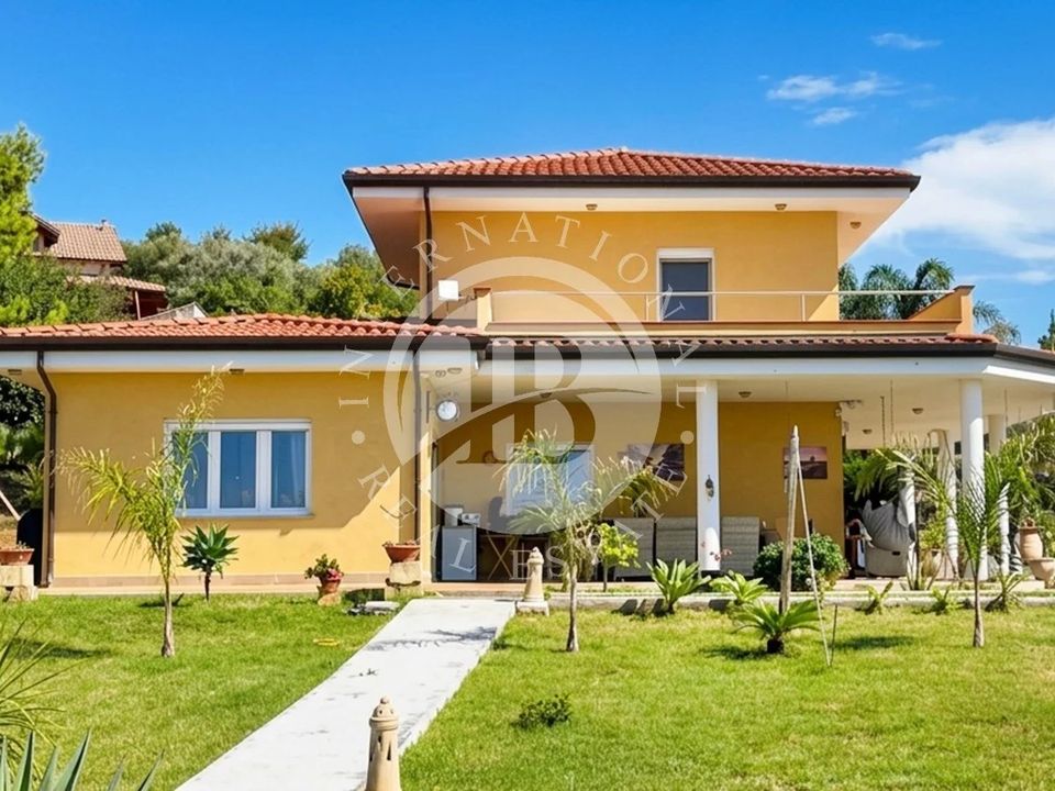 Villa i Tropea, Vibo Valentia - foto 1
