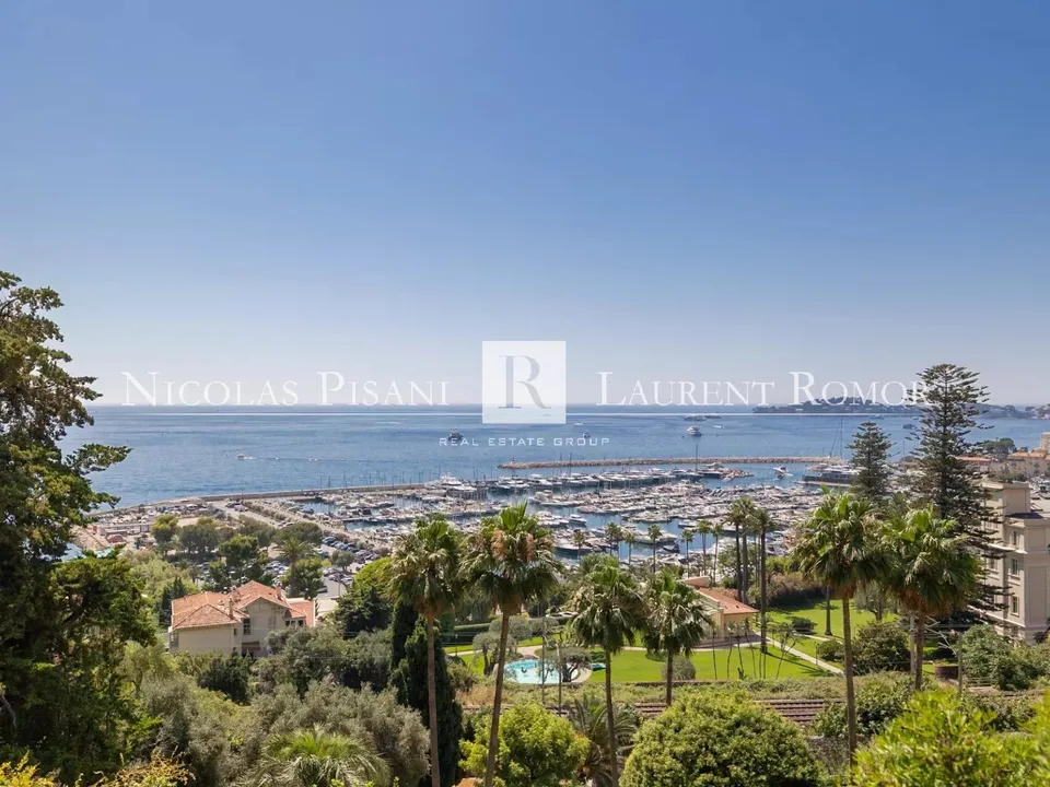 Villa i Beaulieu-sur-Mer, Alpes-Maritimes - foto 1