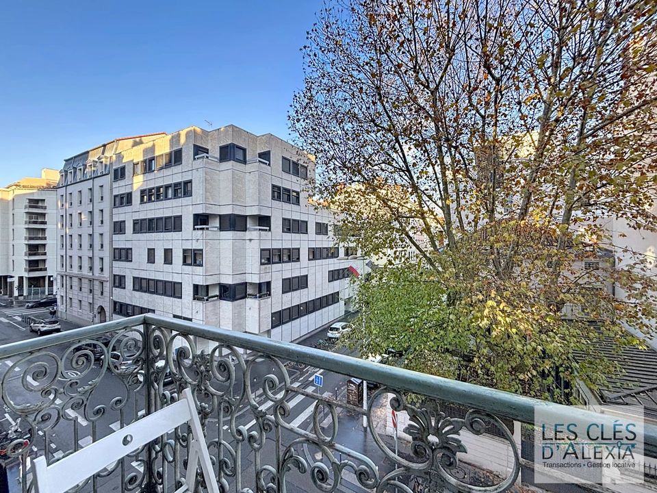 Lejlighed i Lyon, Rhone - foto 1