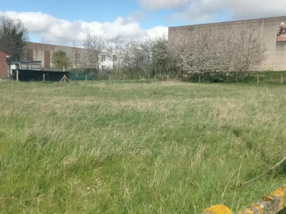 Helårsgrund i Grenay, Pas-de-Calais - foto 2