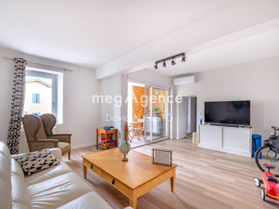 Landsbyhus i Brindas, Rhone - foto 3