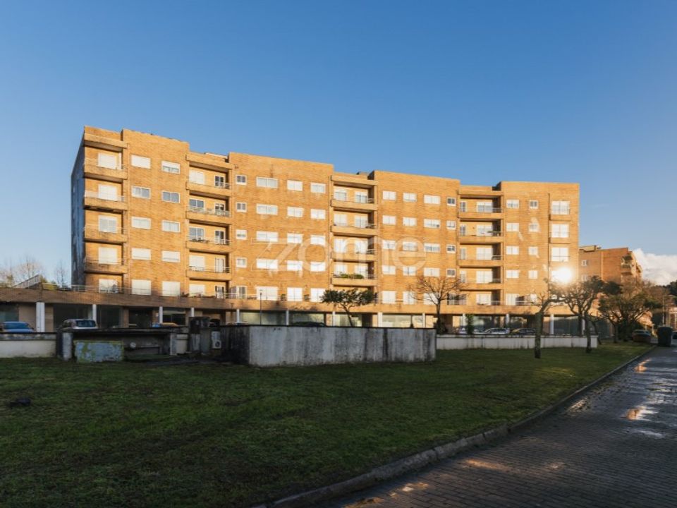 Erhvervsejendom i Valongo, Porto - foto 1