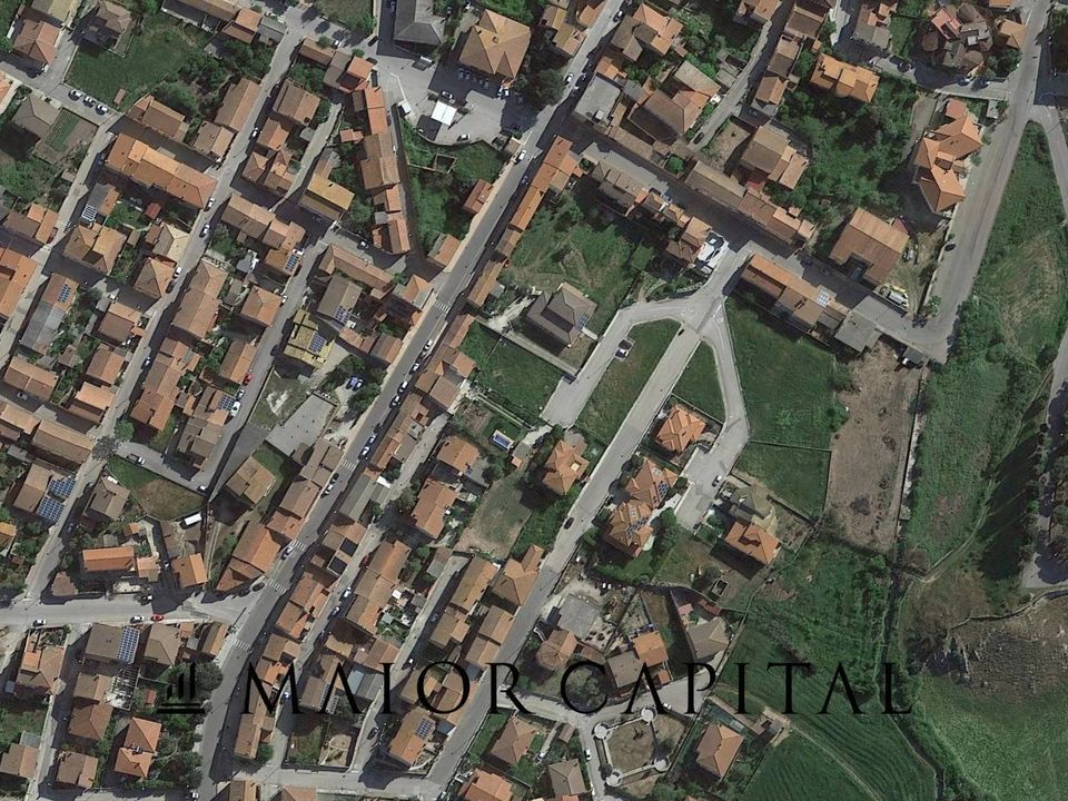 Helårsgrund i Oschiri, Sassari - foto 1