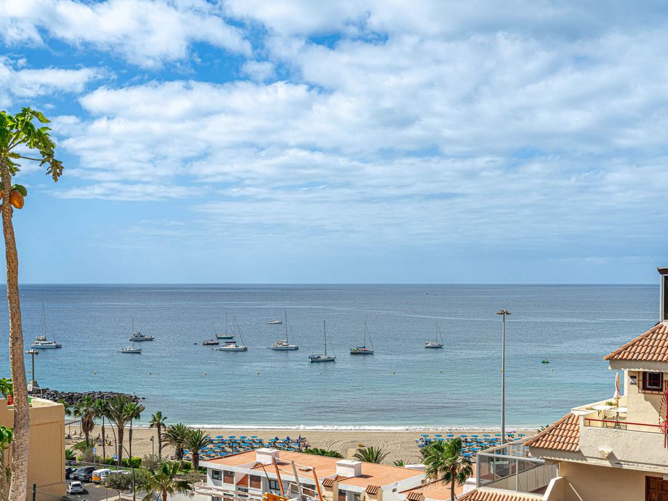 Lejlighed i Playa De Los Cristianos, Tenerife - foto 1
