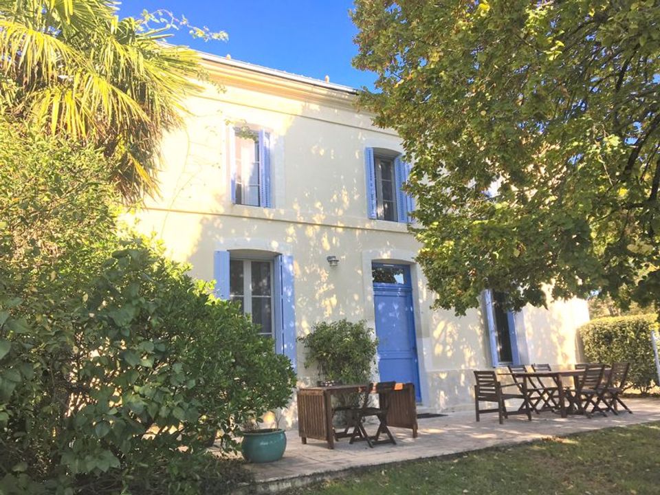 Villa i Mirambeau, Charente-Maritime - foto 1