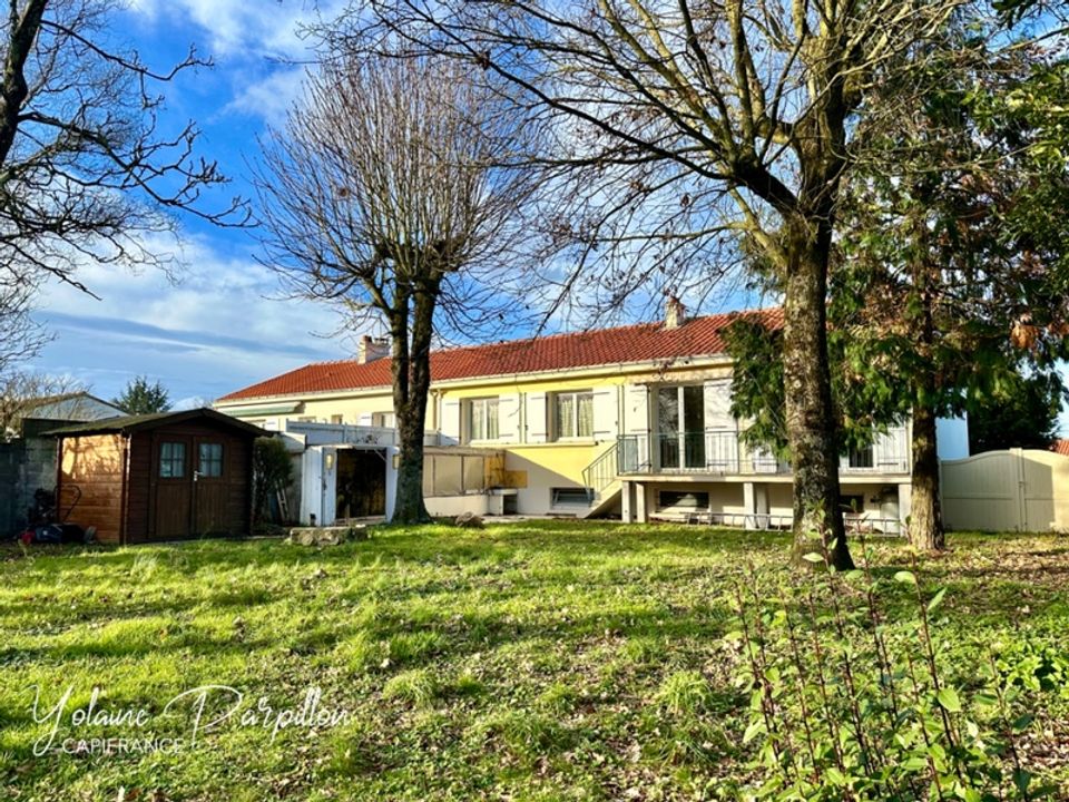 Villa i Montaigu, Vendee - bilde 1
