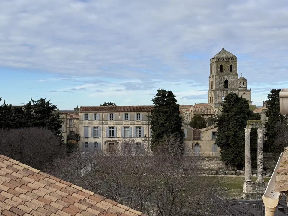 Apartamento en Arles, Bouches-du-Rhone - foto 1