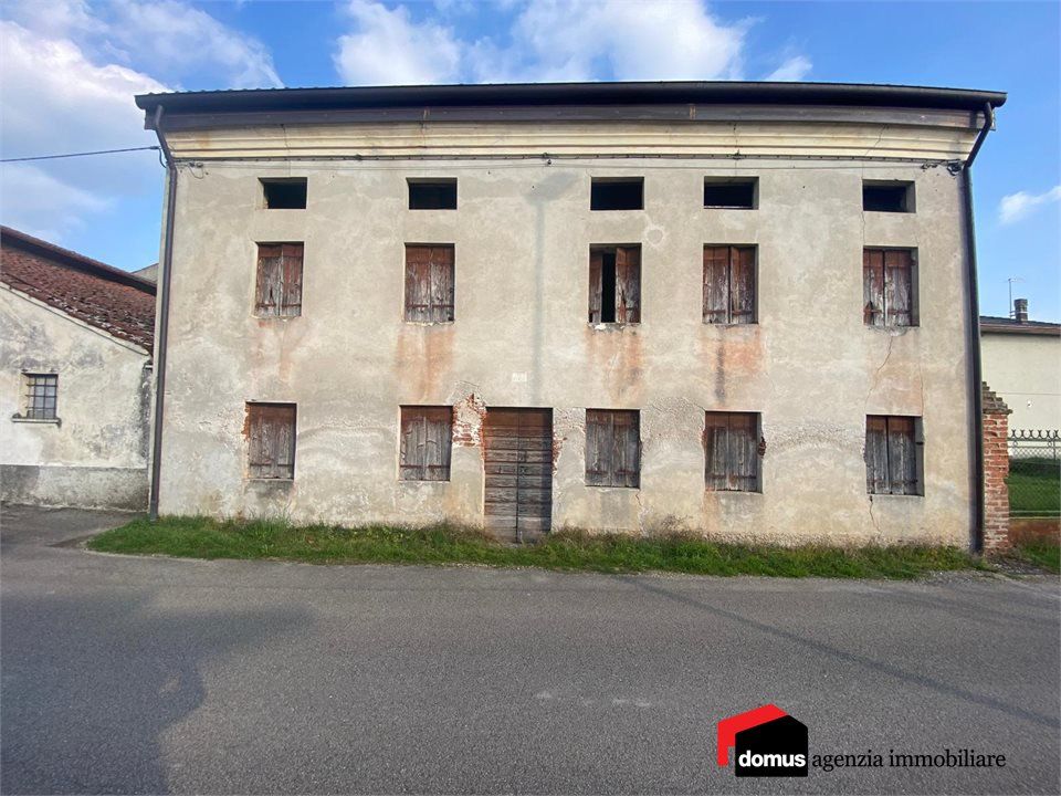 Landejendom i Montecchio Precalcino, Vicenza - foto 1