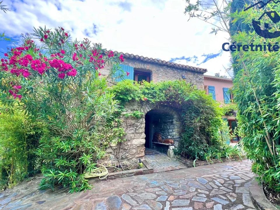 Villa i Reynès, Pyrenees-Orientales - foto 1