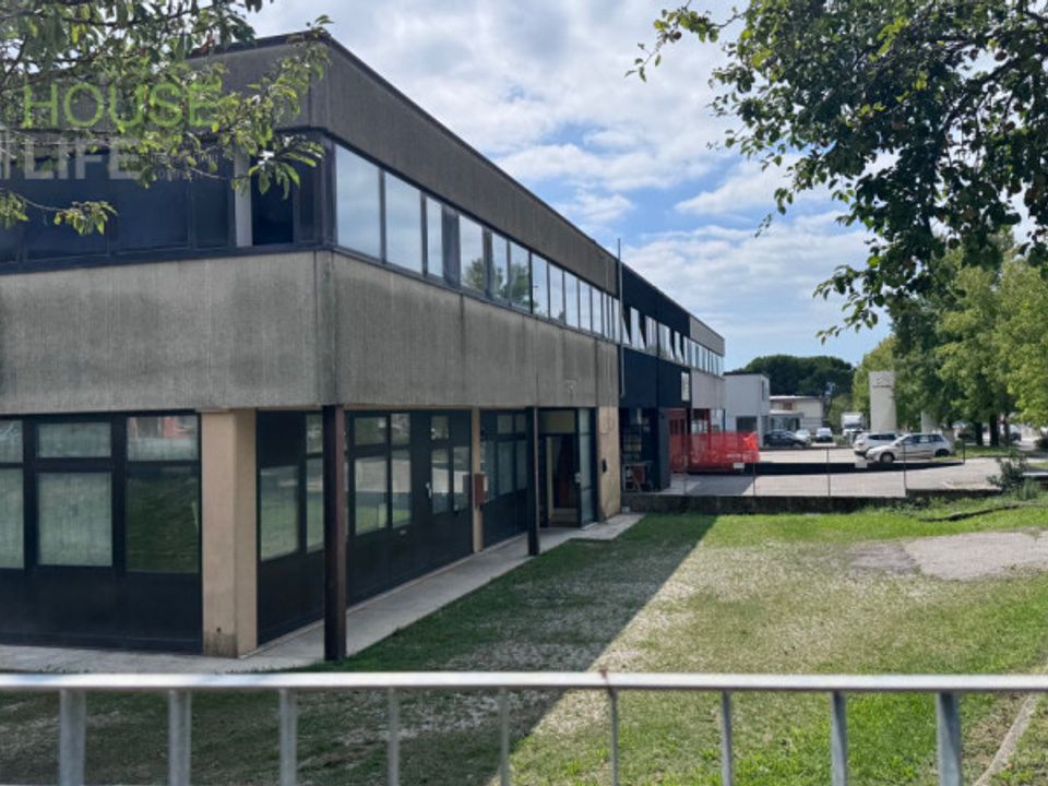 Erhvervsejendom i Schio, Vicenza - foto 2