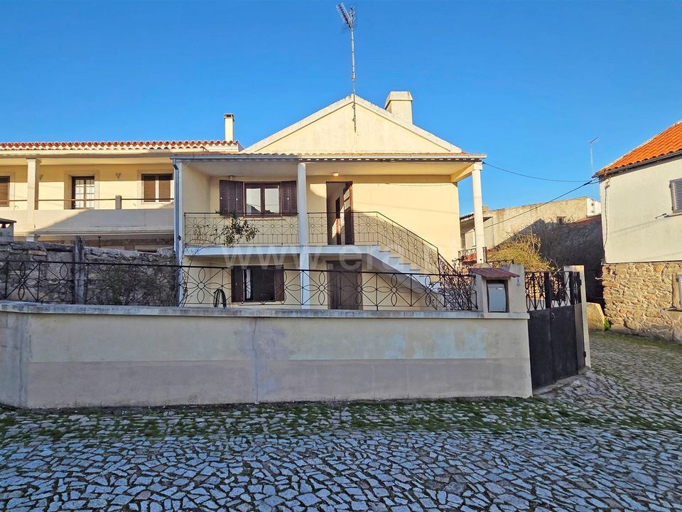 Landsbyhus i Almeida, Guarda - foto 1
