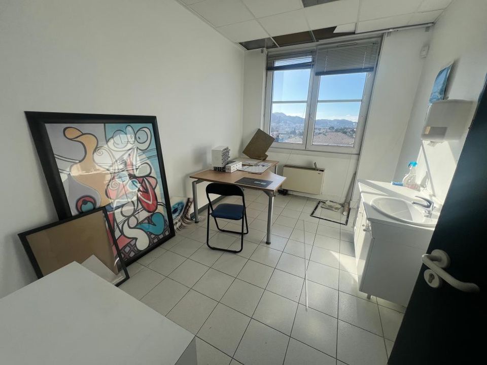 Erhvervsejendom i Marseille, Bouches-du-Rhone - foto 1