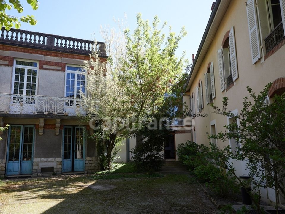 Byhus i Chalon-sur-Saône, Saone-et-Loire - foto 1