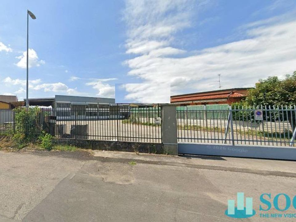 L'establiment comercial a Rosate, Milan - foto 4