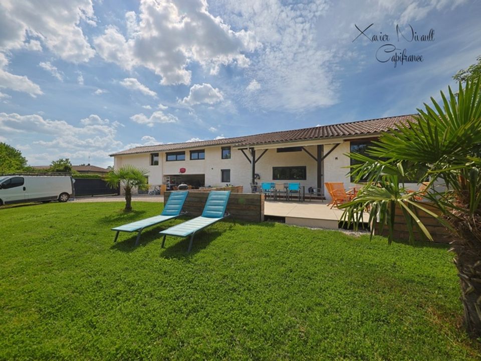 Villa i Cormoranche-sur-Saône, Ain - foto 1