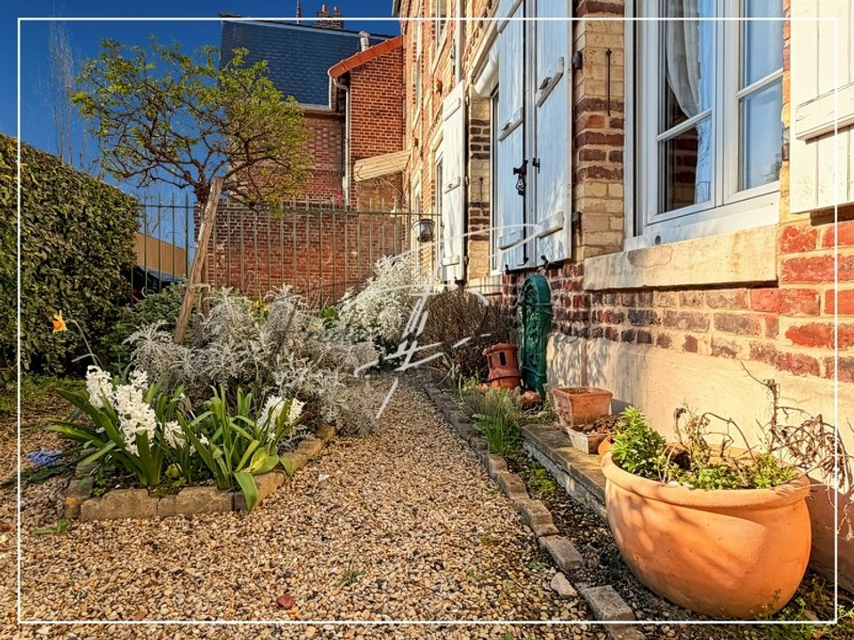 Byhus i Margny-les-Compiegne, Oise - foto 1
