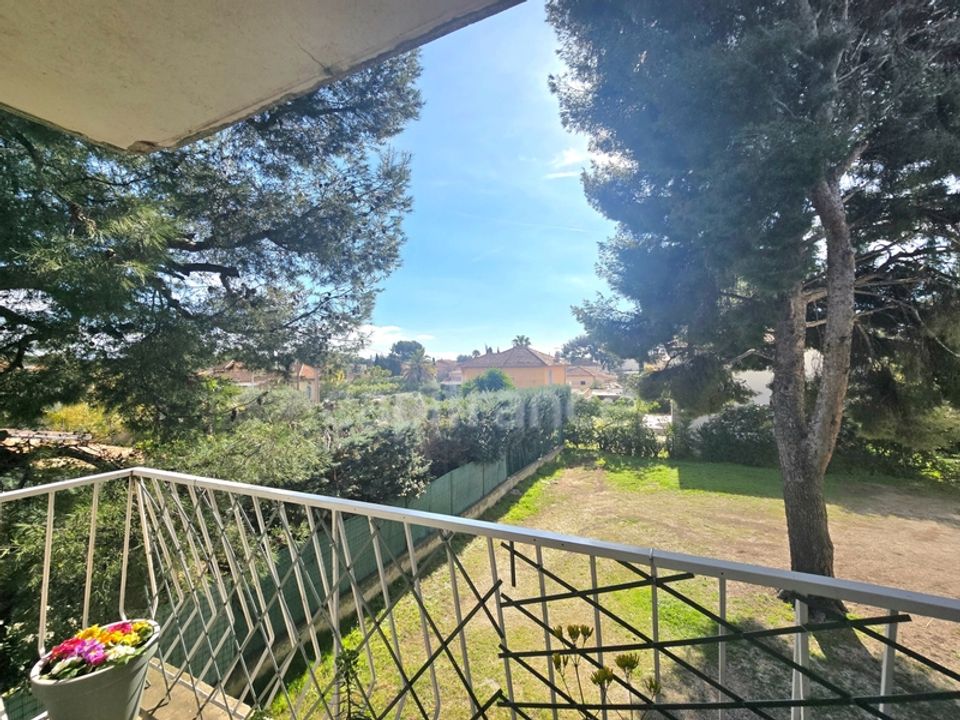 Lejlighed i La Ciotat, Bouches-du-Rhone - foto 1