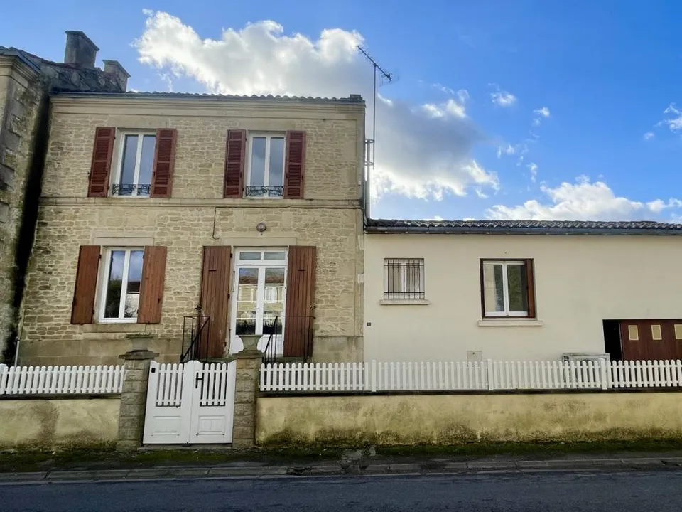 Villa i Saint-Georges-de-Longuepierre, Charente-Maritime - foto 1