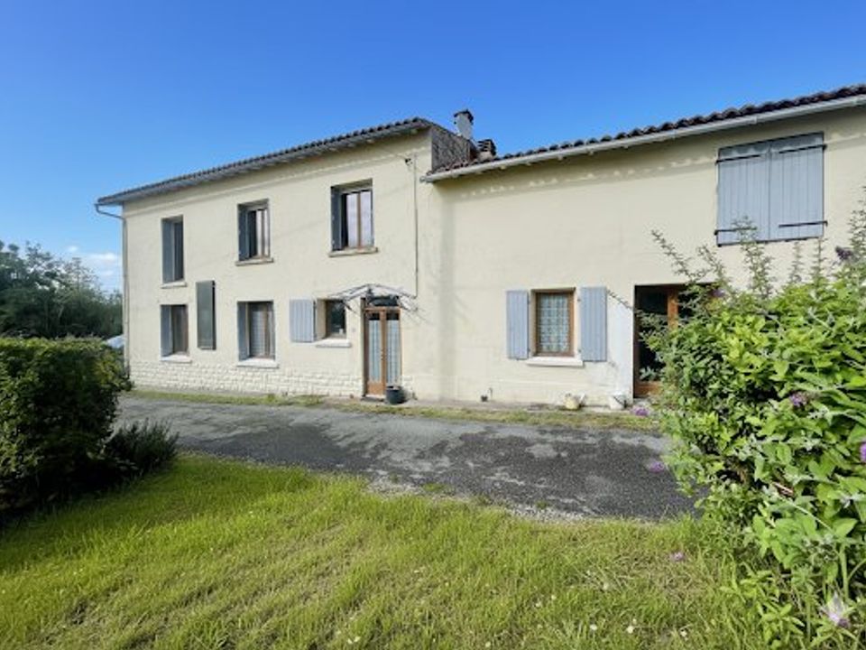 Villa i Fontaine-Chalendray, Charente-Maritime - foto 1