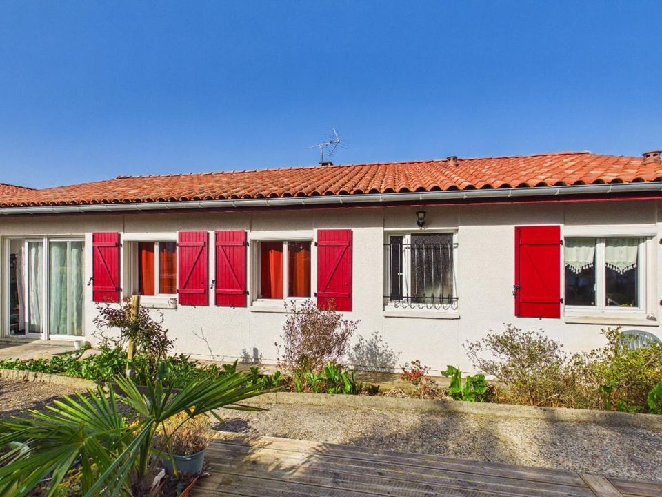 Villa i Hasparren, Pyrenees-Atlantiques - bilde 1