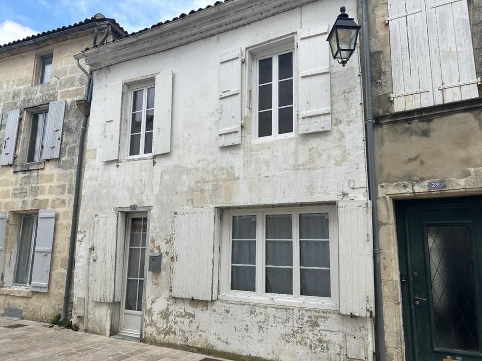 Villa i Saint-Jean-d'Angely, Charente-Maritime - foto 1