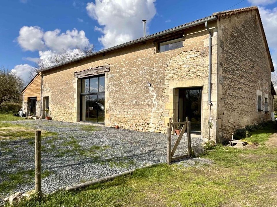 Villa i Saint-Martin-l'Ars, Vienne - foto 1