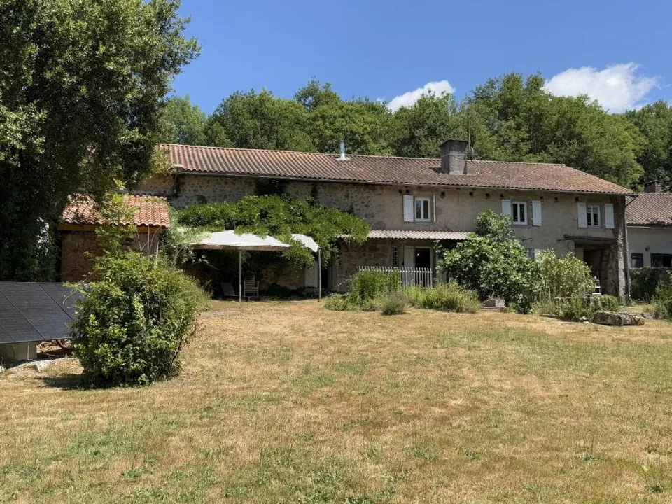 Villa i Saint-Barthelemy-De-Bussiere, Dordogne - foto 1