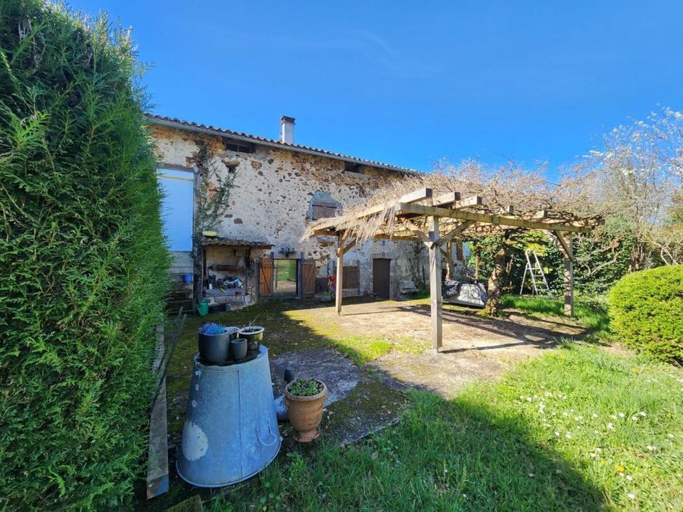 Herregård i Brillac, Charente - bilde 1