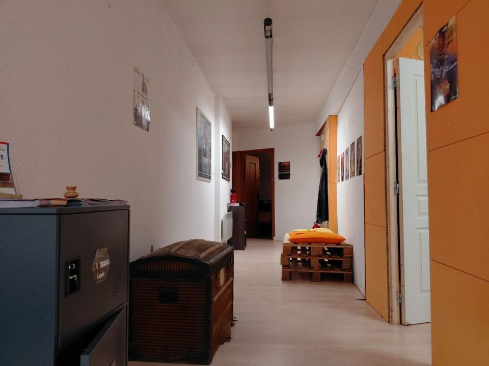 Erhvervsejendom i Aurillac, Cantal - foto 2