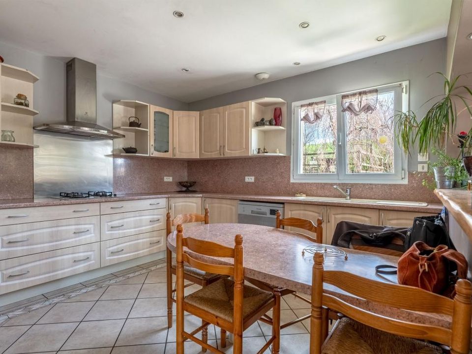 Villa i Estal, Lot - foto 5