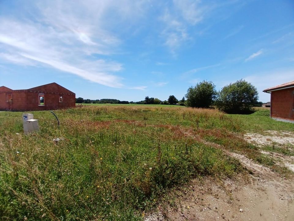 Helårsgrund i Clermont, Landes - foto 1