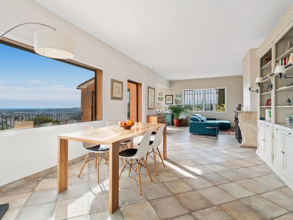 Villa i La Colle-sur-Loup, Alpes-Maritimes - foto 1