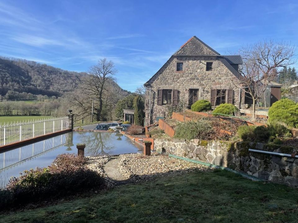 Villa i Saint-Martin-Valmeroux, Cantal - foto 1