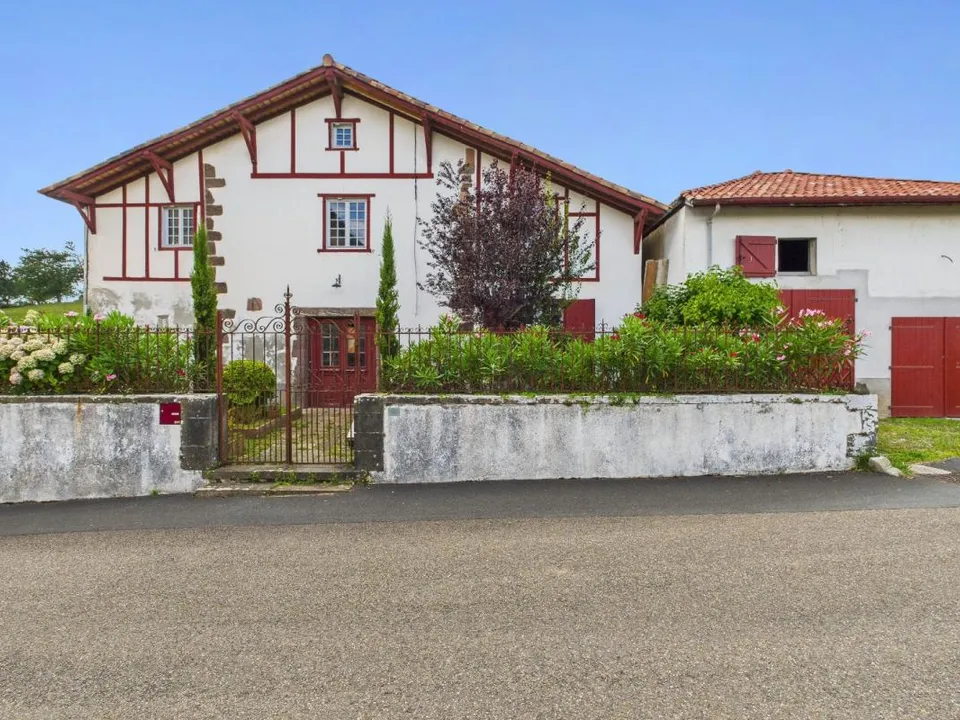 Villa i Hasparren, Pyrenees-Atlantiques - bilde 1