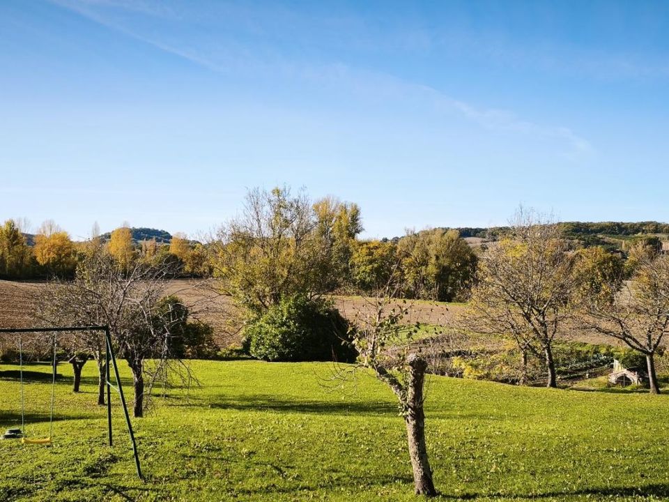 Villa i Saint-Laurent-Lolmie, Lot - foto 1