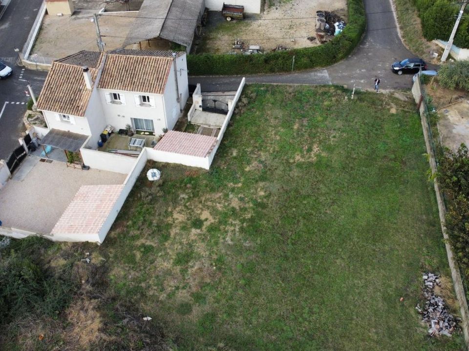 Helårsgrund i Saint-Laurent-des-Arbres, Gard - foto 2
