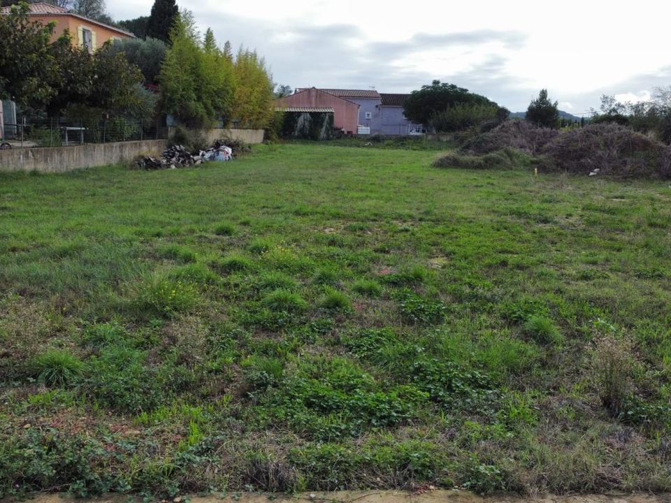 Helårsgrund i Saint-Laurent-des-Arbres, Gard - foto 4