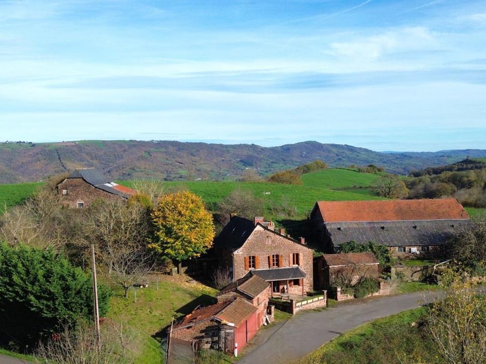 Masia a Saint-Cyprien-sur-Dourdou, Aveyron - foto 1