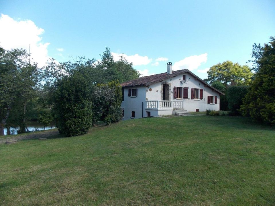 Landejendom i Saint-Auvent, Haute-Vienne - foto 2