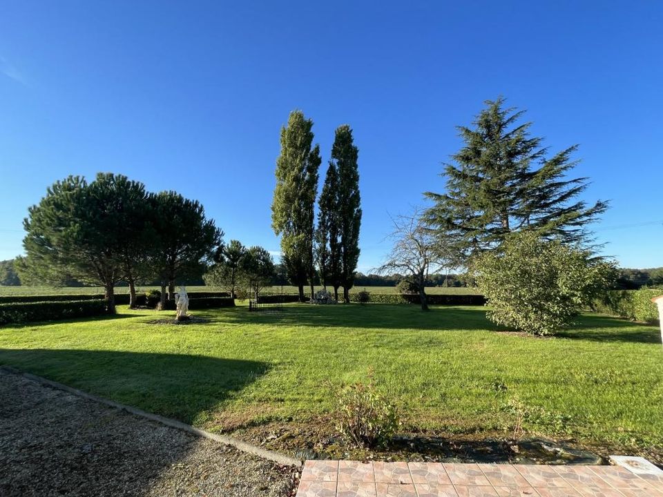 Villa i Saint-Sulpice-d'Arnoult, Charente-Maritime - bilde 2