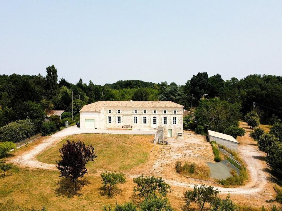 Villa i Mirambeau, Charente-Maritime - foto 1