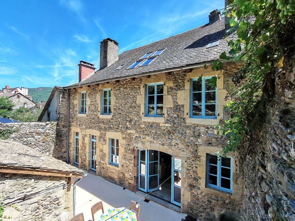 Villa i Saint-Geniez-d'Olt, Aveyron - foto 1