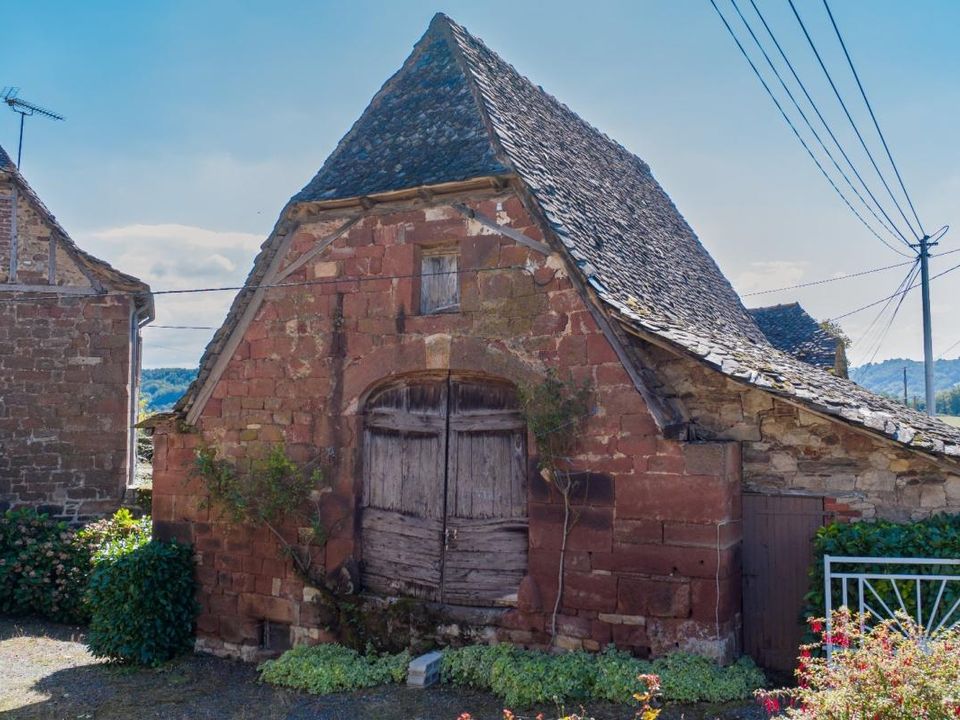Villa in Saint-Cyprien-sur-Dourdou, Aveyron - foto 3