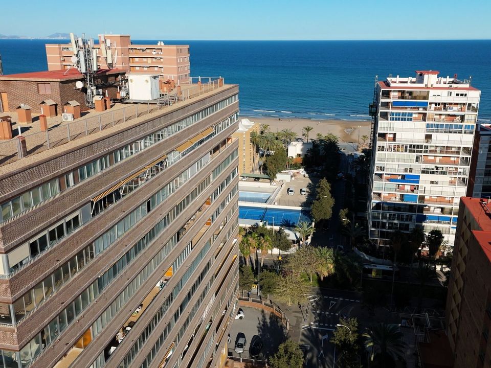 Lejlighed i Alicante, Alicante - foto 1